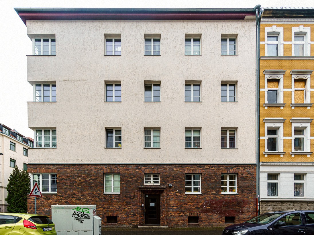 Example picture for Simple Plaster Facades